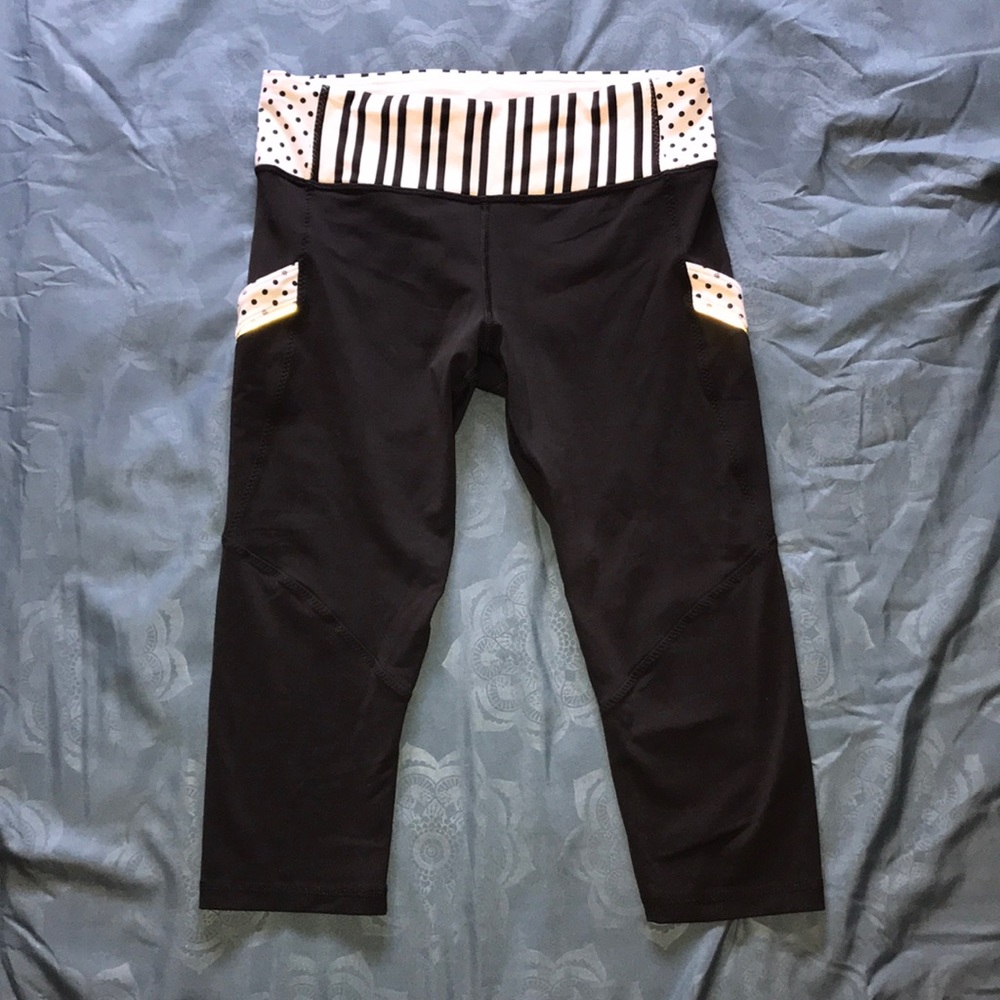 Like new, Lululemon Run: Mod Moves Crop